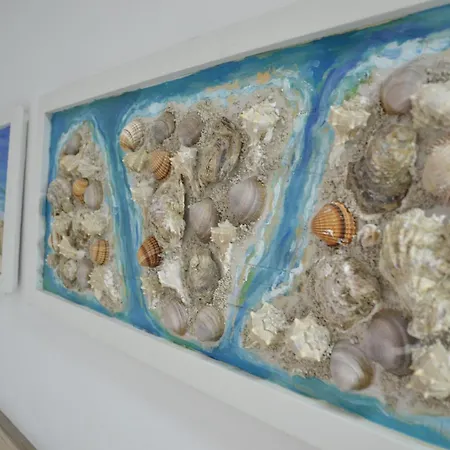 Apartment Seashell Art Decor & Parking Vlore