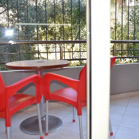 Seashell Art Decor & Private Garage * Vlorë