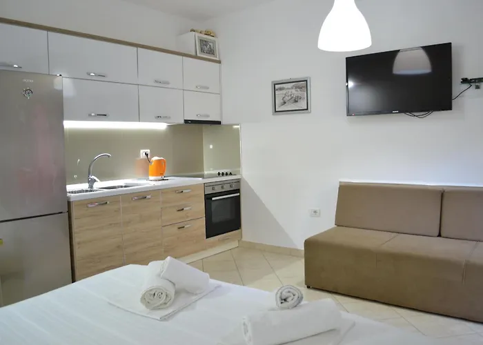 Seashell Art Decor & Private Garage Apartman Vlora