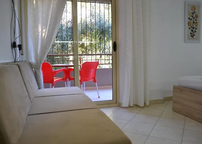 Apartman Seashell Art Decor & Private Garage